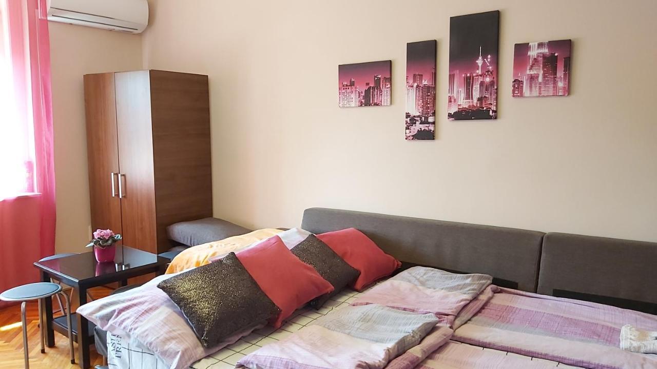 Tisza-Parti Napfeny Apartman セゲド エクステリア 写真